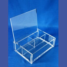 CAJA     Tapa basculante interior de 190 x 123 x 50 mm<br>Medidas: 200 x 150 x 70 mm<br>